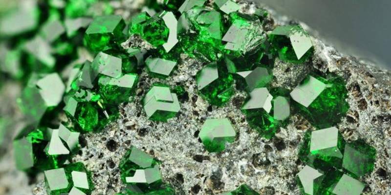 Настройка Магический Зеленый Алмаз
